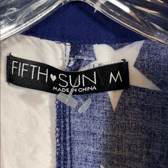 Fifth sun patriotic blouse size M - Picture 4 of 11